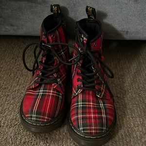 Girls Plaid Dr.Marten
